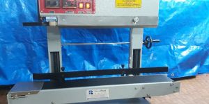 Vertical Band Sealing Machine