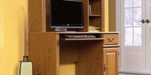 Wooden Computer Table