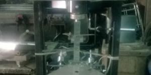 Semi Automatic Liquid Filling Machine