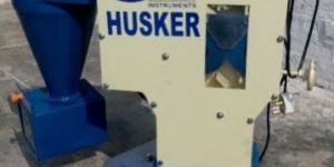 Lab Husker