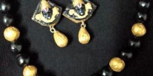 Terracotta Black Beaded Necklace