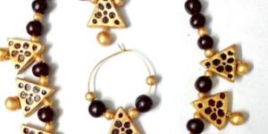 Terracotta Triangular Bead Necklace