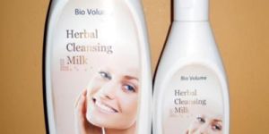 Honey & Sandal Cleansing Milk