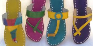 MOJEES - Trendy Handcrafted Leather Footwear