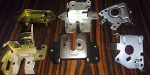Automotive Side Door Lock Latches