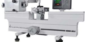 Universal Length Measuring Machine