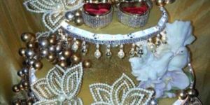 Decorative Engagement Ring Tray