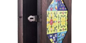 Wooden Tiled Keyring Holder