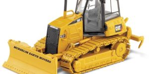 DOZER Crane Rental Services