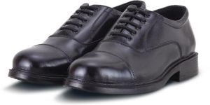 Metrogue Men's Black Oxford Shoes