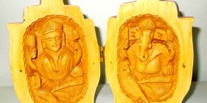Wooden Laxmi Ganesh Statue