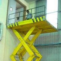 Hydraulic Goods Lift