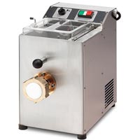 Pasta Extruder Machine