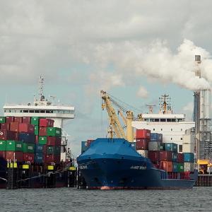 Shipment Tracking Service