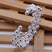 Retail Branding Services