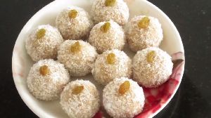 Coconut Ladoo
