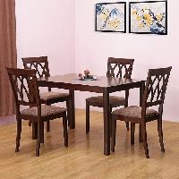 Nilkamal Dining Table