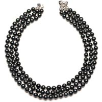 Black Pearl Necklace