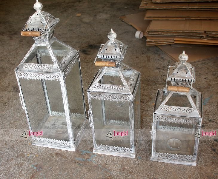 INDUSTRIAL LAMP AND LANTERN