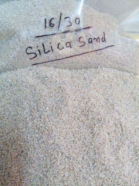 16-30mm Silica Sand