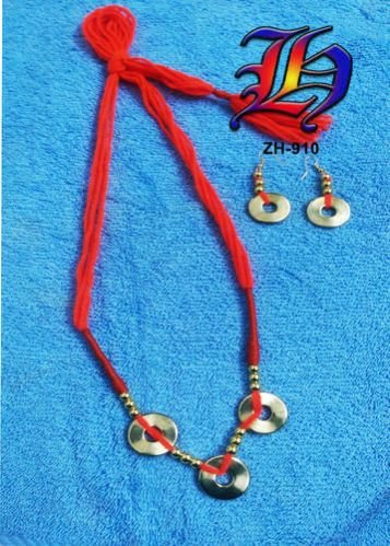 Double Thread With Pandant