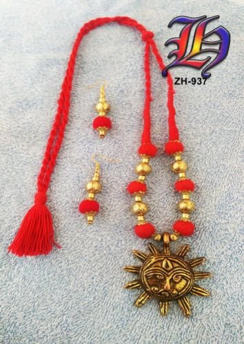 Simple Coin Thread Necklace