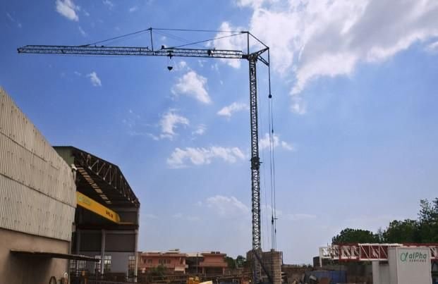 Alpha Mobile Tower Crane Rental 01