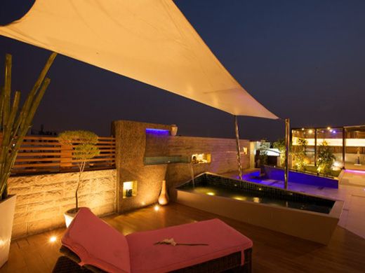 Bar Interior Designing Service 04