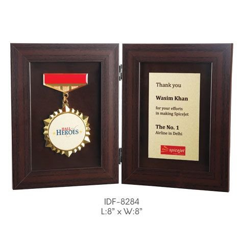 Plaques 10