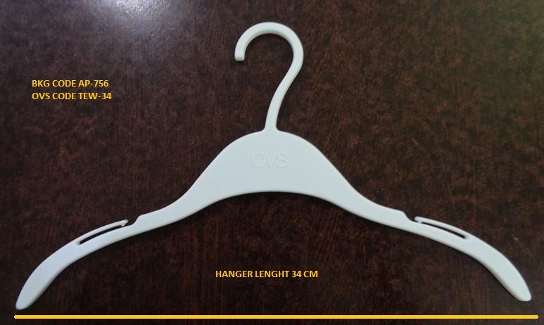 AP-756 Plastic Garment Hanger