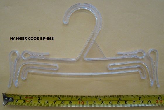 BP-668 Plastic Garment Hanger