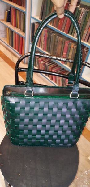 Leather Ladies Purse 01