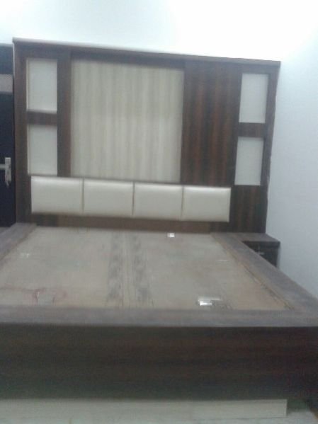 Double Bed 08