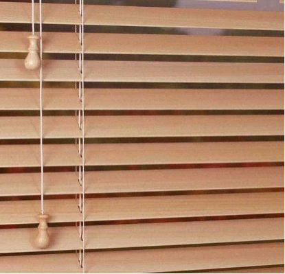Wooden Venetian Blind 04