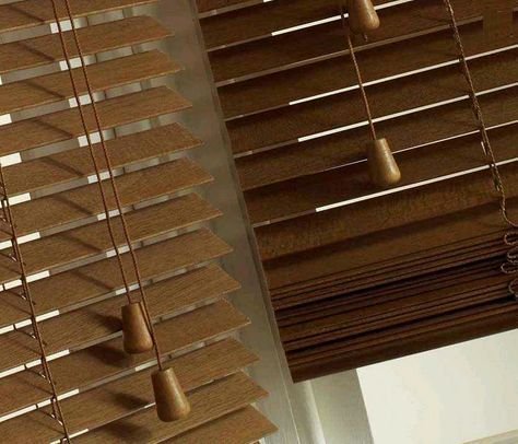 Wooden Venetian Blind 06
