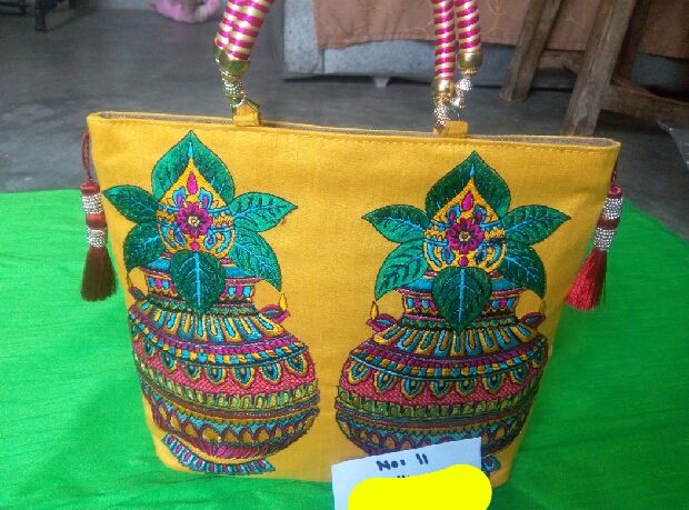 Ladies Designer Handbag 02