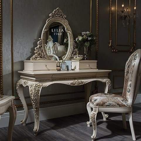 Dressing Table 17