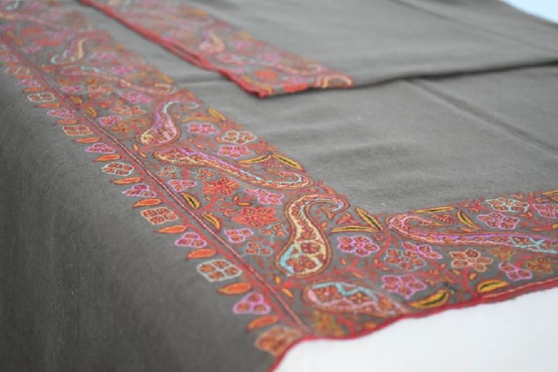 Kashmiri Embroidery Border Shawl 06