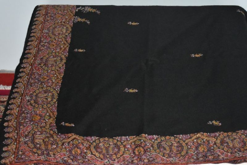 Kashmiri Embroidery Border Shawl 08