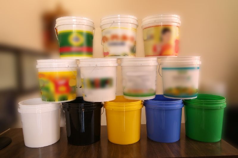 Plastic Paint Container 06