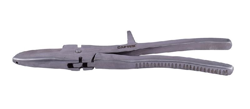 Universal Wire Cutter/Bender/Pliers