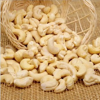 Cashew Kernel 05