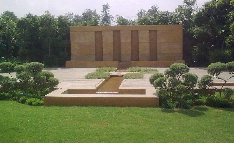 Commercial Landscaping Service 03