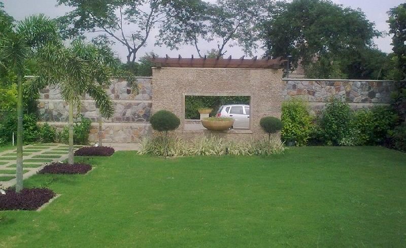 Commercial Landscaping Service 06