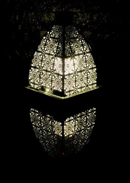 Tea Light Pyramids 04