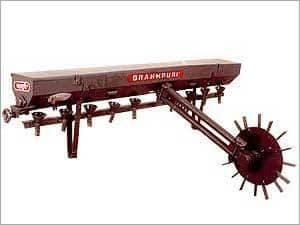 Seed Cum Fertilizer Drilling Machine 01