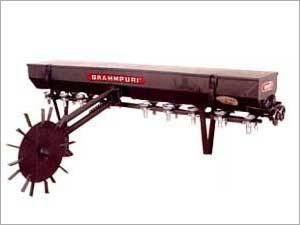 Seed Cum Fertilizer Drilling Machine 02