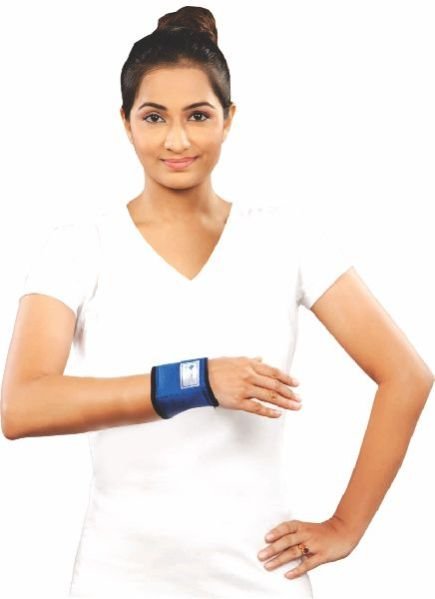 Wrist Brace 01