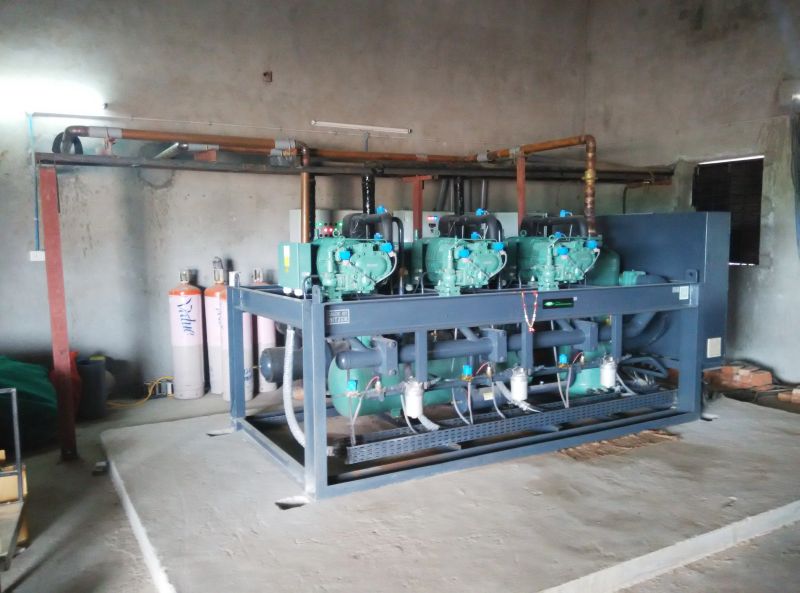 Outdoor Condensing Unit 01
