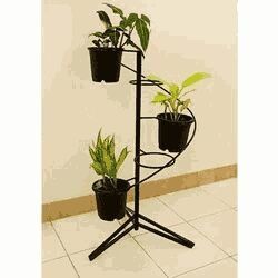 Wrought iron stand 07
